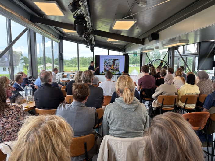 Kantoorvergadering juni 2025